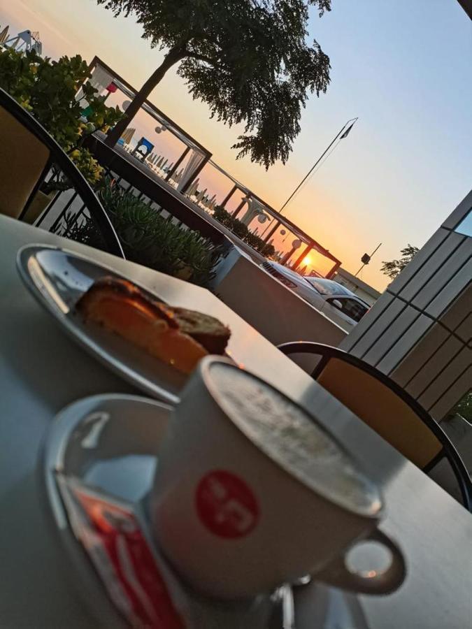 Hotel Continental Bellaria-Igea Marina Eksteriør billede