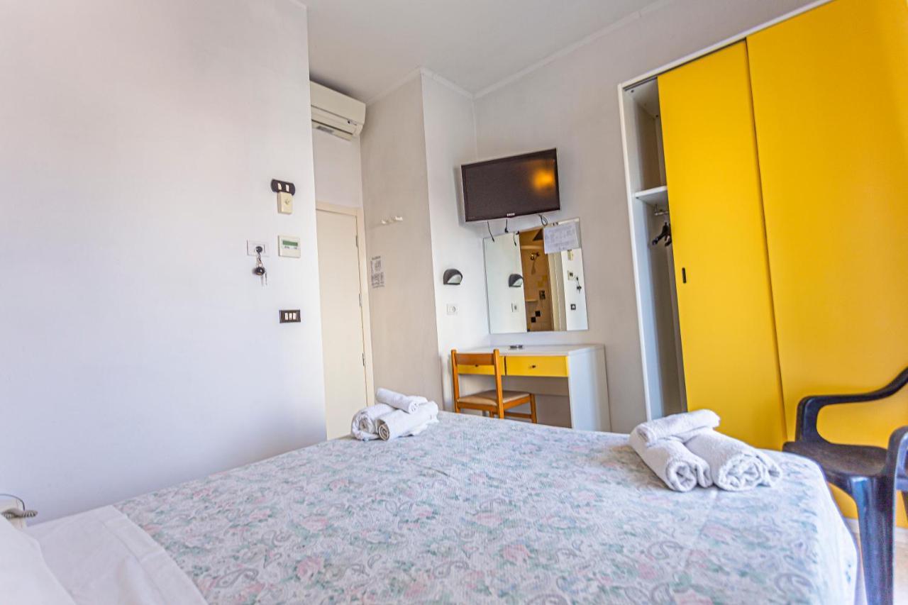 Hotel Continental Bellaria-Igea Marina Eksteriør billede