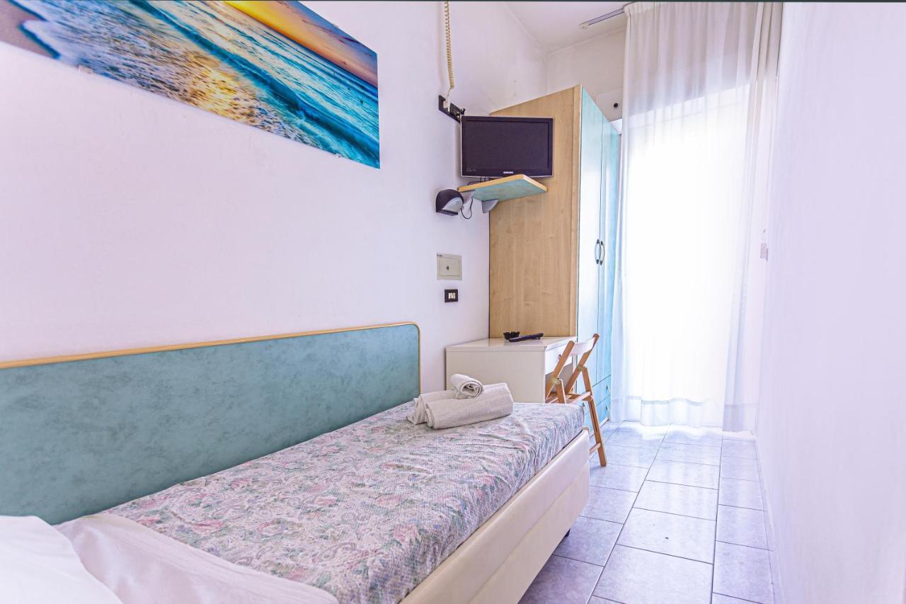 Hotel Continental Bellaria-Igea Marina Eksteriør billede