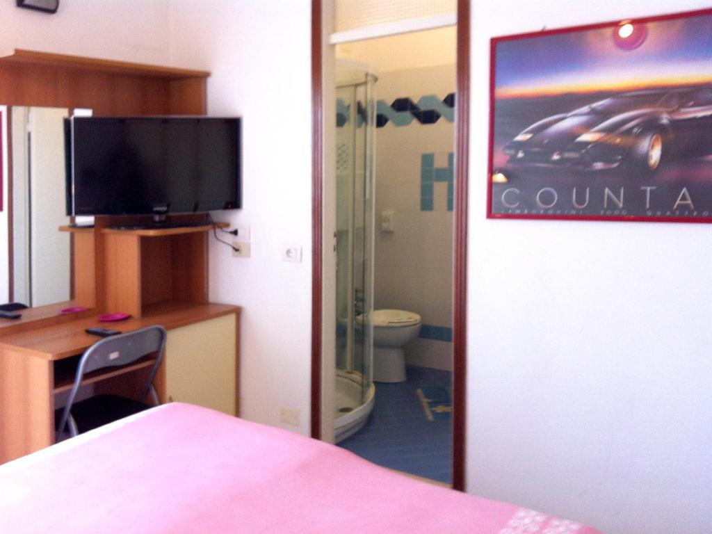 Hotel Continental Bellaria-Igea Marina Værelse billede